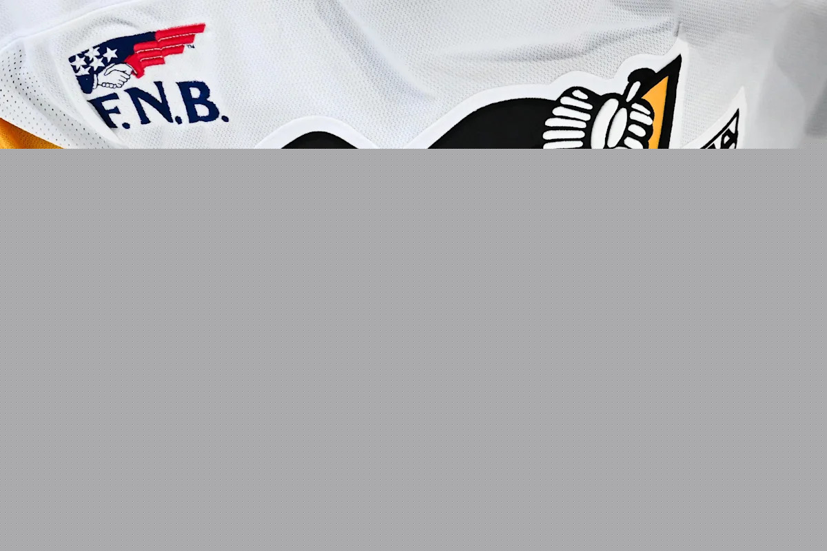 Penguins honor local high school graduate with memorial scholarship