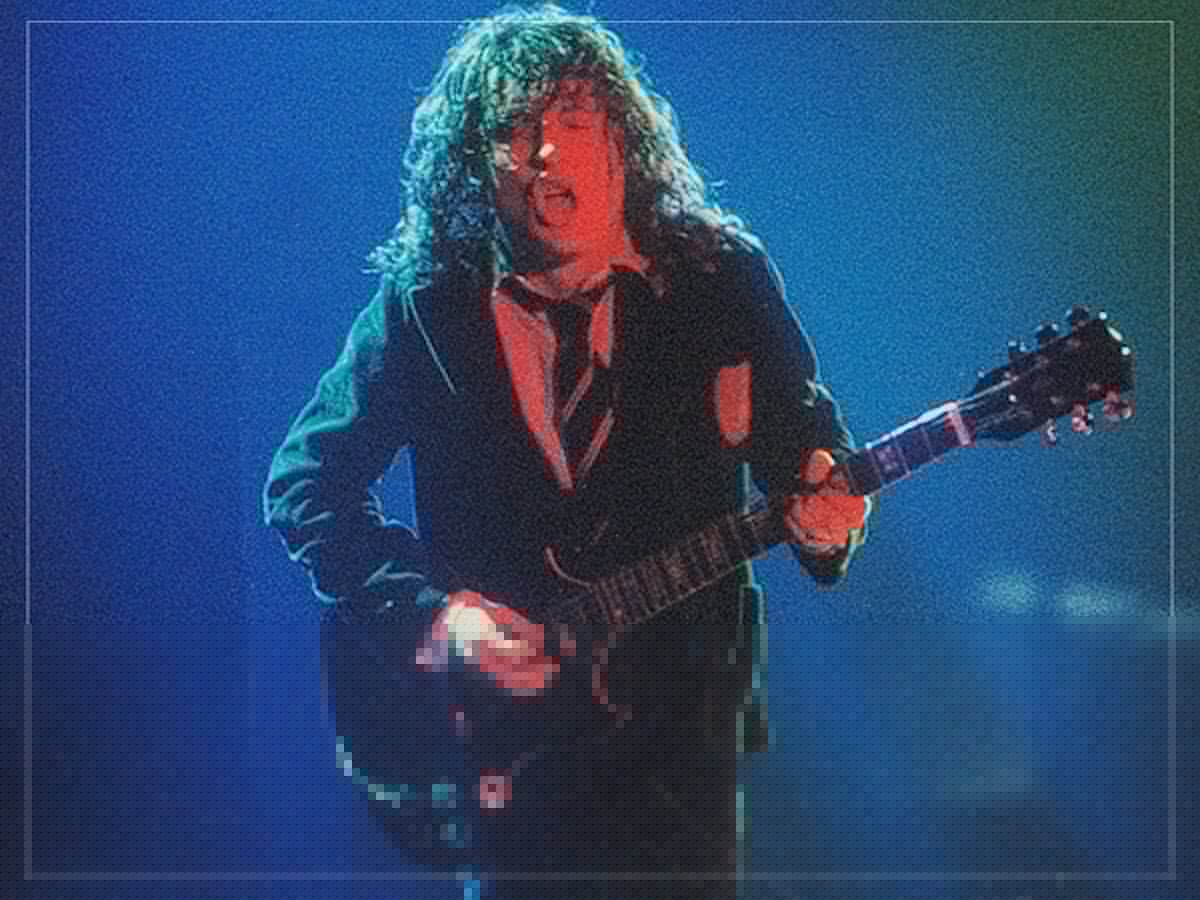 “Barely playing three notes”: the guitarists Angus Young knew made “the greatest solos”