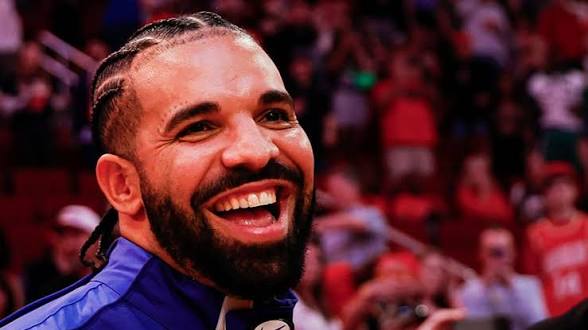Drake gifts women thousands of dollars and luxury cars at third annual event