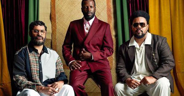 Como é preciosa a lusofonia: Dino D’Santiago, Criolo e Amaro Freitas numa ‘cimeira trilateral’ em forma de disco