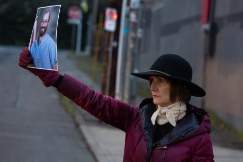 Nurses and protesters make memorial for Alex Pretti at Portland VA Medical Center