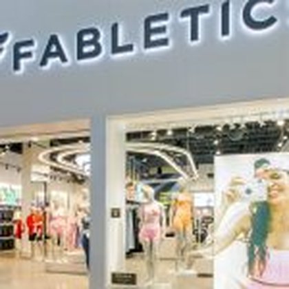 EXEC: VF Corp. Shares Tumble as Weak Fiscal Q1 Guidance Overshadows Q4 Earnings Beat