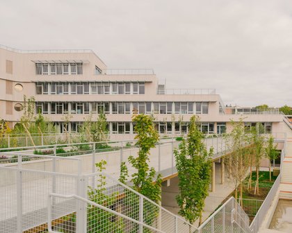 Dominique Frelaut School Group / Tectoniques