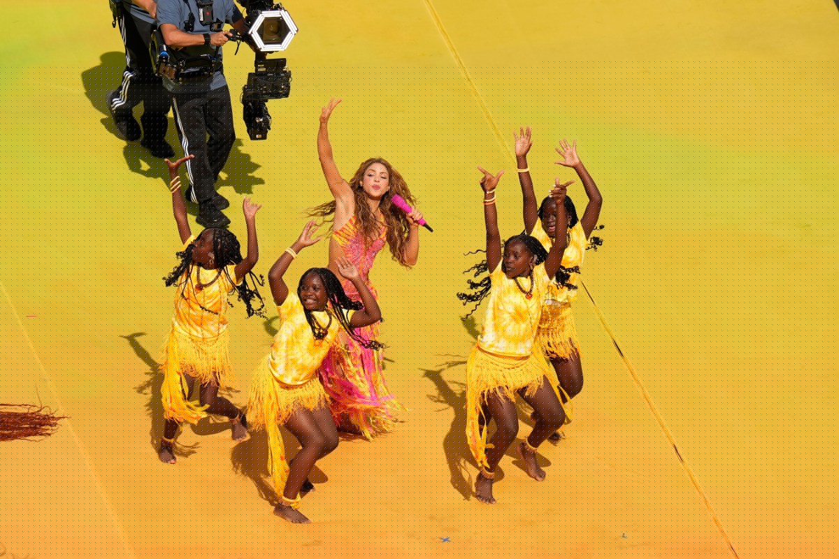 Los niños del Ghetto Kids desatan la algarabía en Uganda tras su espectáculo con Shakira en el Mundial
