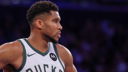 NBA rumors: Insiders wonder if Knicks missed Giannis trade amid Jrue Holiday, Blazers talks