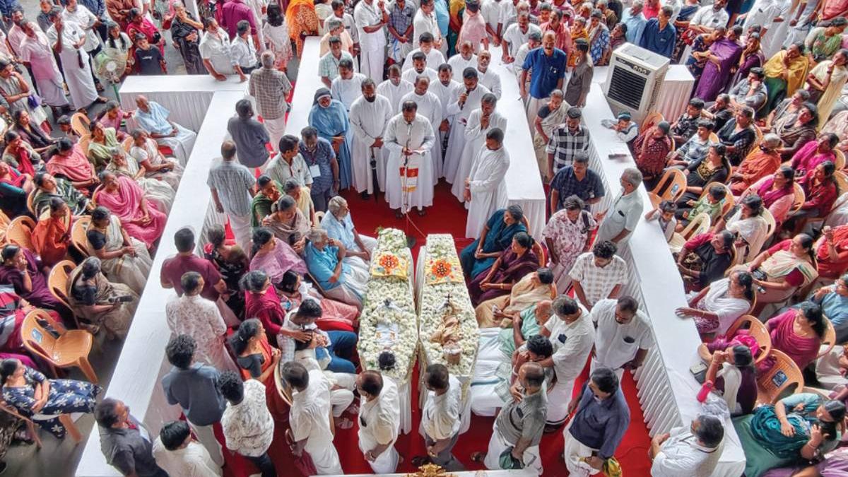 Kerala landslide tragedy: Payyanithottam village bids tearful farewell to mother and son
