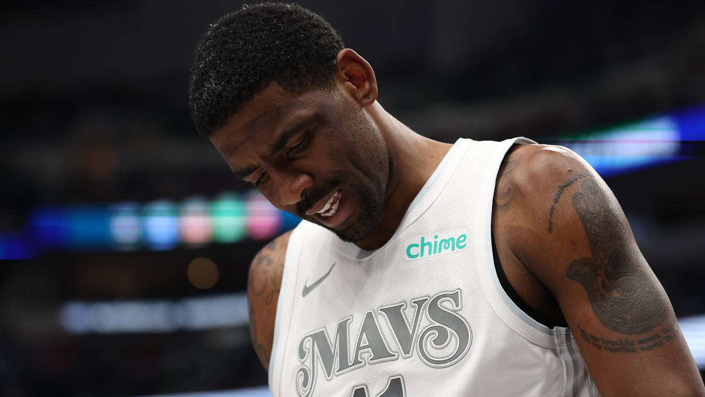 NBA Rumors: Mavs looking for starting point guard to replace Kyrie Irving