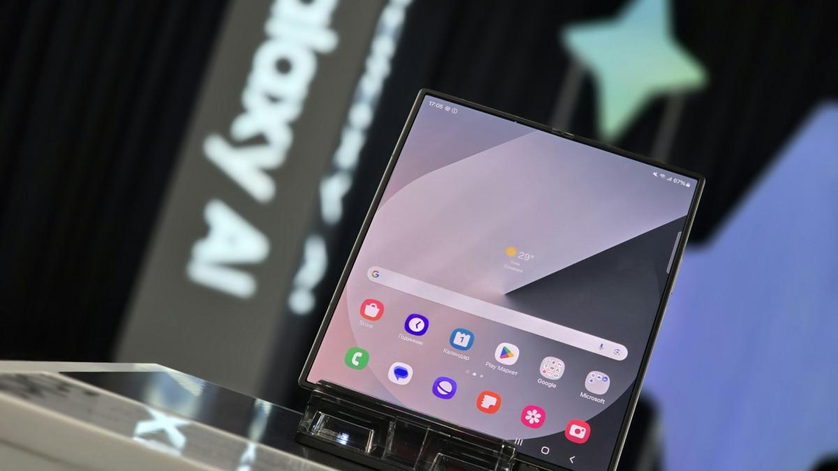 Samsung și noul val de telefoane pliabile care schimbă rutina digitală