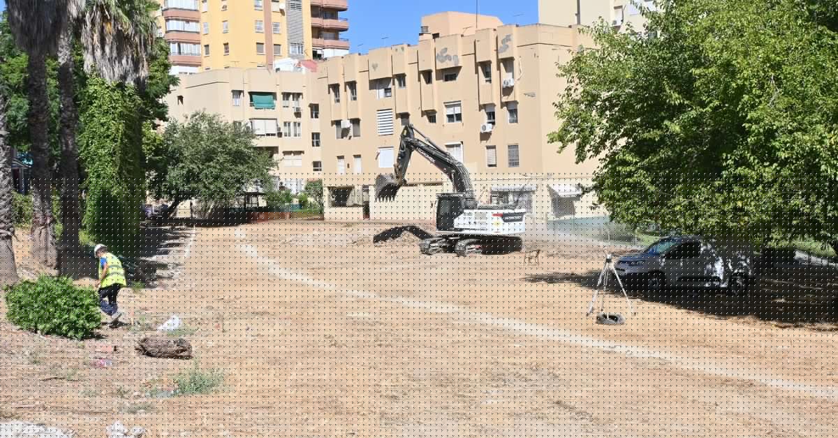 Comienzan las obras del nuevo aparcamiento con 35 plazas en la avenida Ramón Puyol en Algeciras