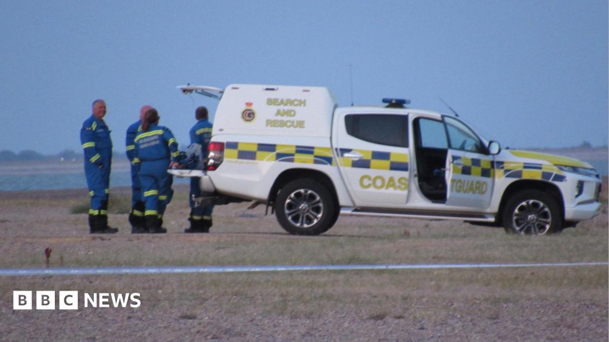 Very strong tide led to drownings, relative says