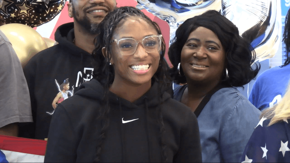 Myrtle Beach airport hosts hero’s welcome for local Olympic gold medalist