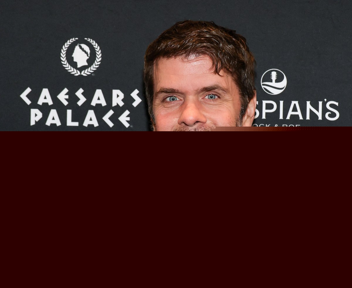 Disturbing Perez Hilton Livestream Ends With Hospitalization