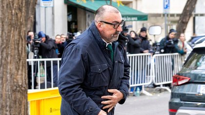 Koldo García, su mujer y el hijo de Ábalos: los custodios del dinero del exministro