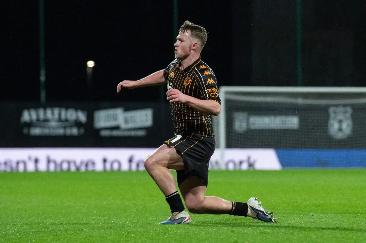 Birmingham City face Hull City obstacle in pursuit of Leeds United man