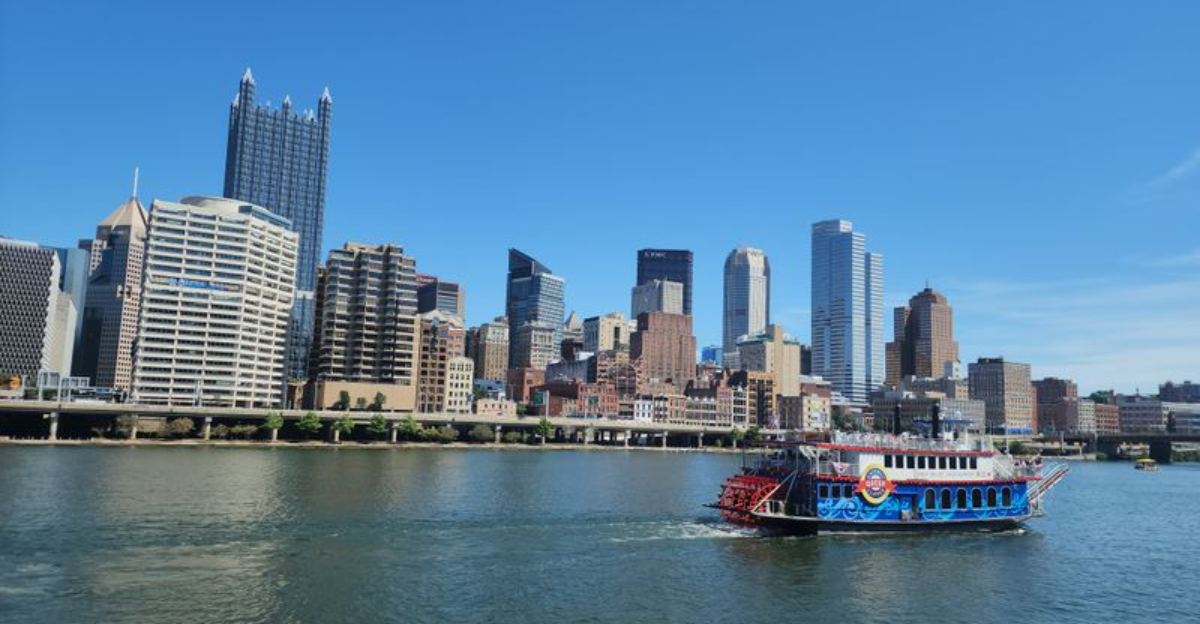 This Scenic Pennsylvania Riverboat Cruise Brings Live Music And Sunset Views Together