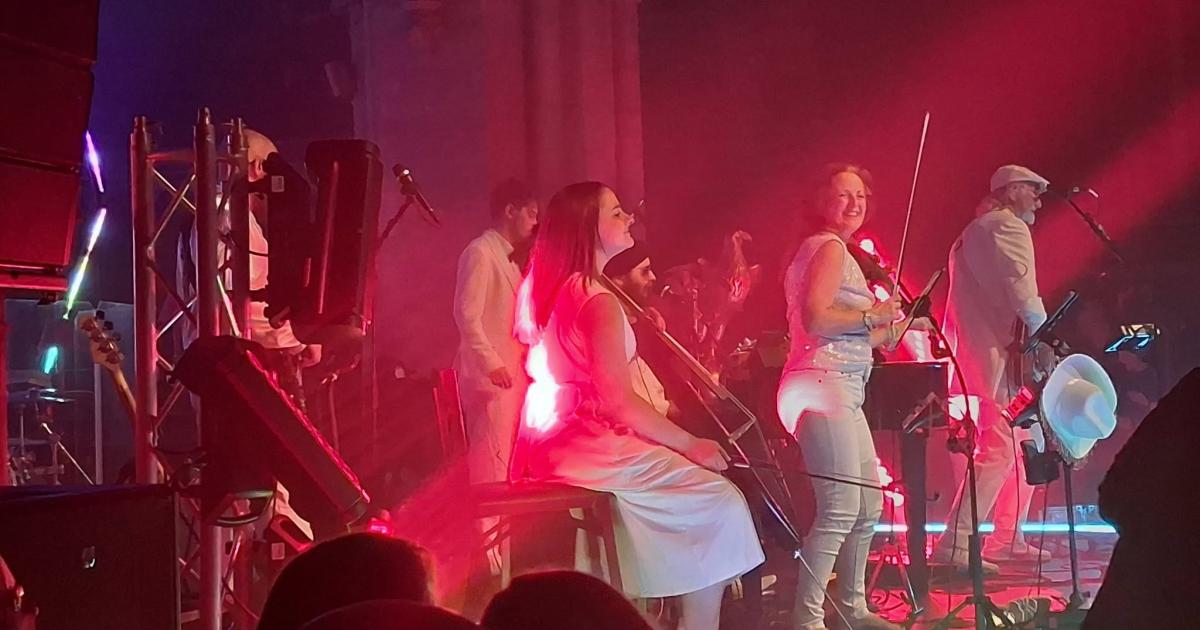 ELO tribute band brings hits to Swindon