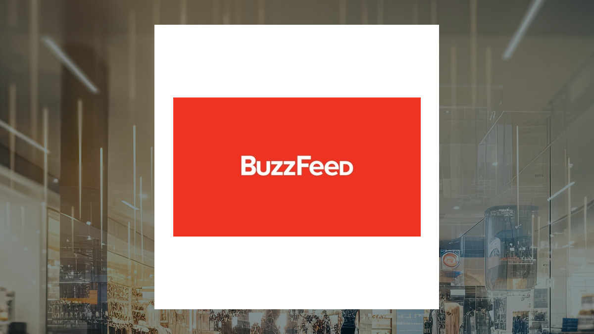 PCCW (OTCMKTS:PCWLF) versus BuzzFeed (NASDAQ:BZFD) Financial Comparison