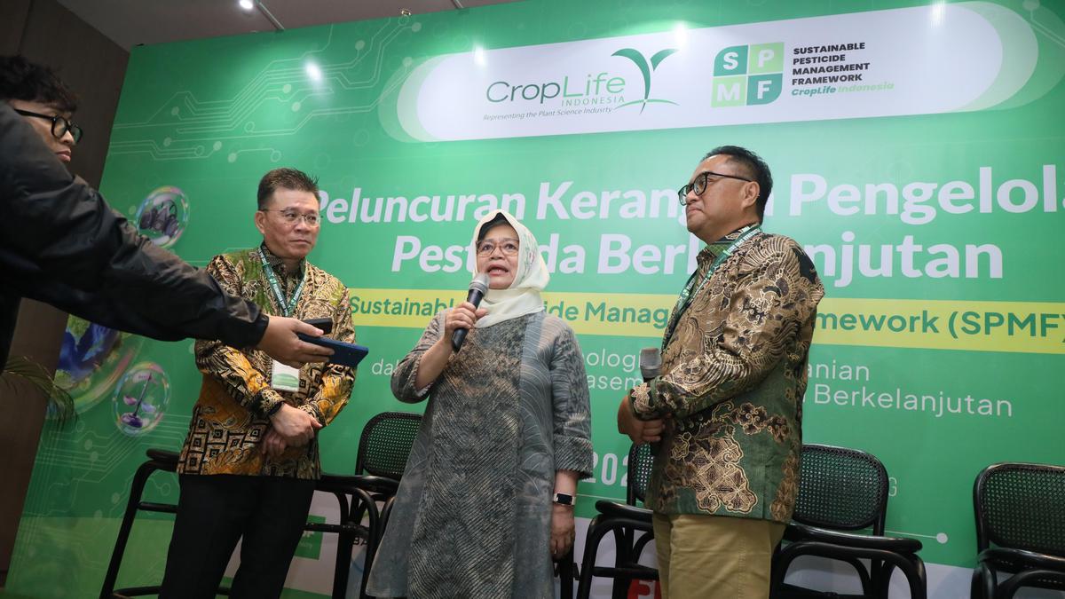 Kementan Dorong Penggunaan Drone untuk Semprot Pestisida Demi Kejar Swasembada