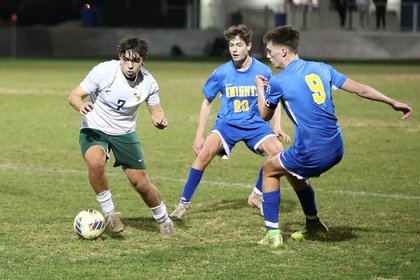 Vitorino’s late score lifts Hilmar to seventh straight win