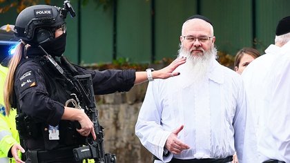 'I looked evil in the face': Hero rabbi recalls moment terrorist shouted 'I'm gonna get you' - as brave worshippers tried to keep him out of Manchester synagogue