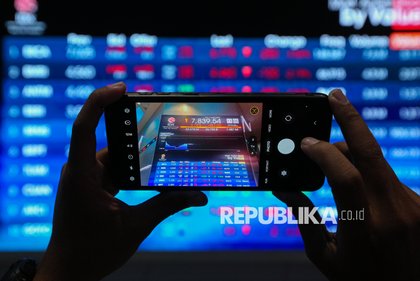 IHSG Menguat Usai Dirut BEI Mundur, Kepercayaan Investor Sudah Pulih?