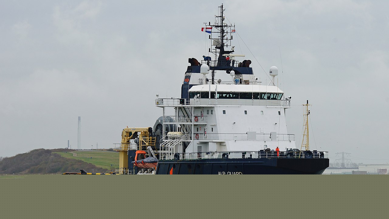 Comment on These are the most powerful tugboats in the world by How Big Are Cruise Tow Boats? – rives-du-monde.com