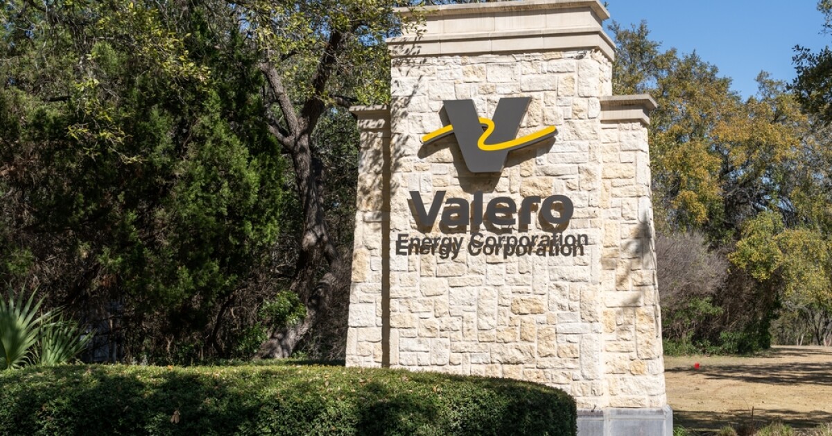 Valero to Run More Heavy Crude, Including Venezuelan Volumes