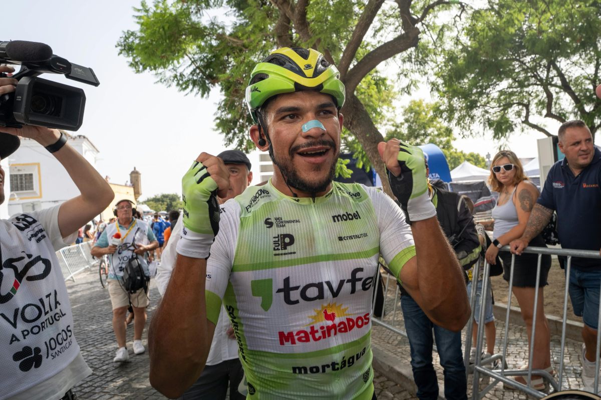 Venezolano Leangel Linarez se impone en la tercera etapa de la Volta a Portugal (VIDEO)
