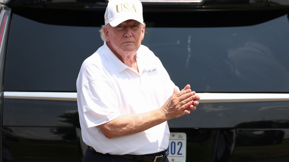 Paranoid Trump golfed alongside surface-to-air missile defense systems