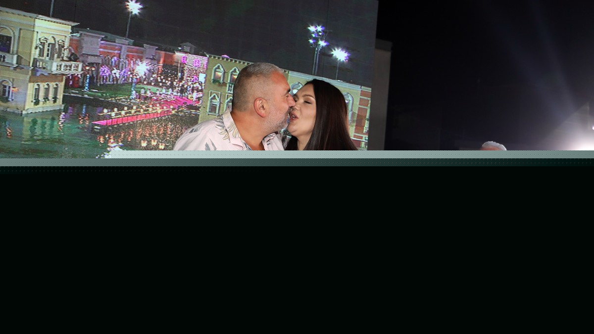 Žena Mikija Đuričića se bavi OZBILJNIM POSLOM Angelina radi na dva mesta i ne eksponira se javno: "Jako je sposobna"