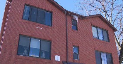 Chicago mother claims unsafe conditions in apartment are harming her children's health