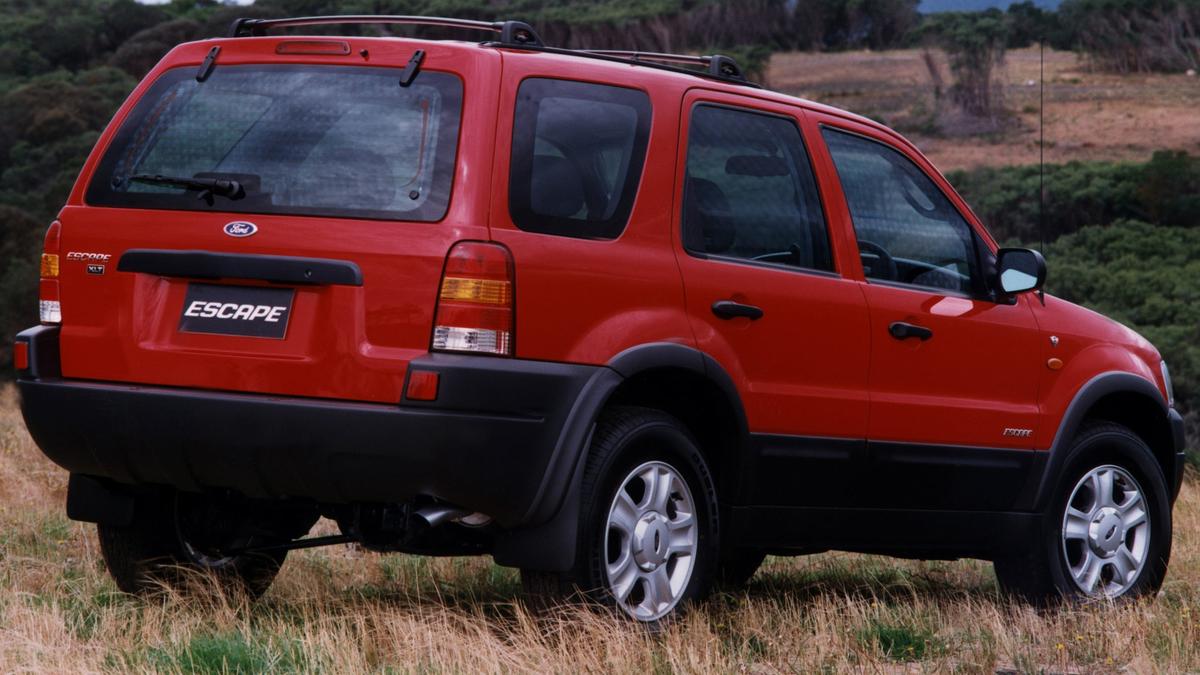 Ford reveals budget SUV, four-door Mustang to dealers - report