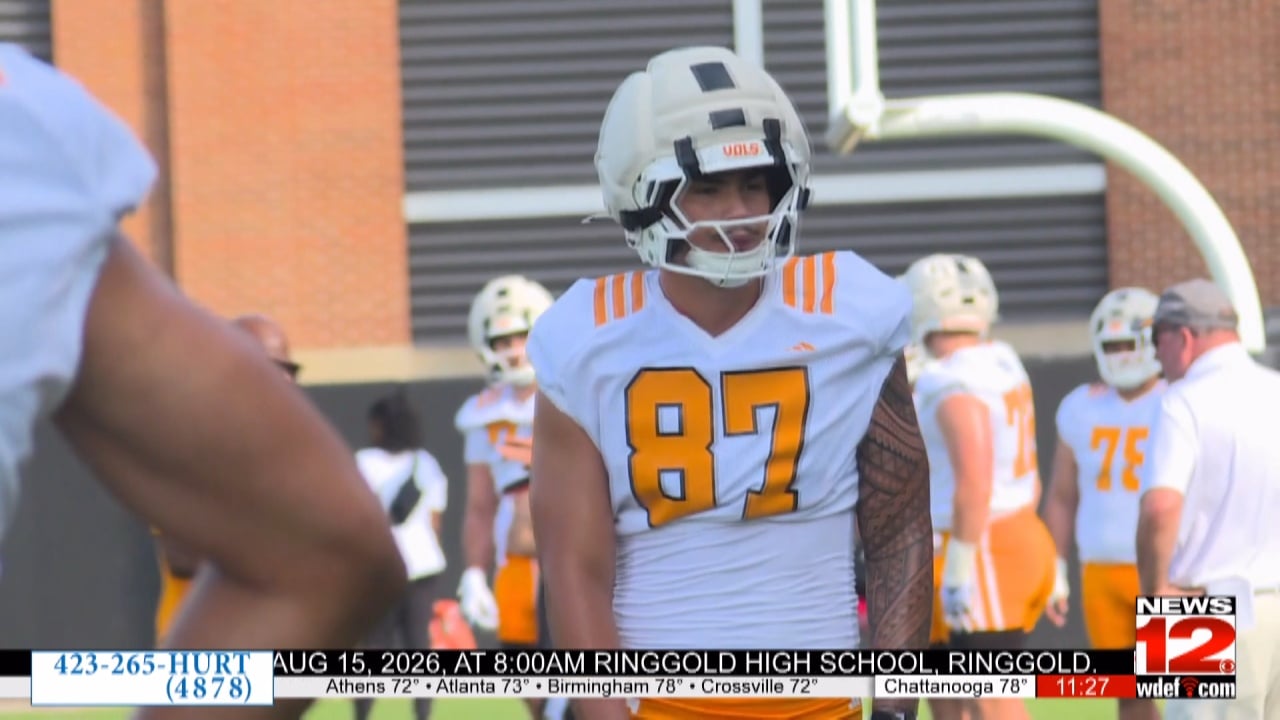 Tight End Luca Wolf Might be Vols Version of Bo Jackson