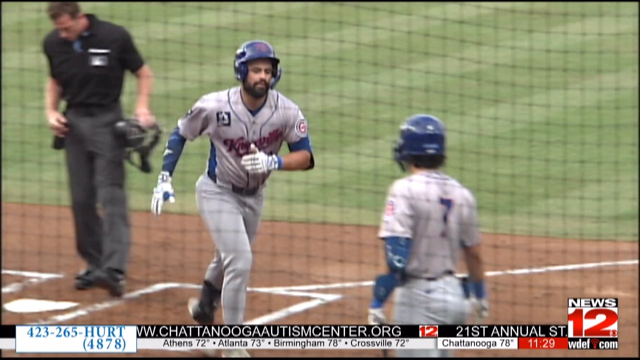 Smokies Use the Long Ball to Beat Chattanooga 7-3