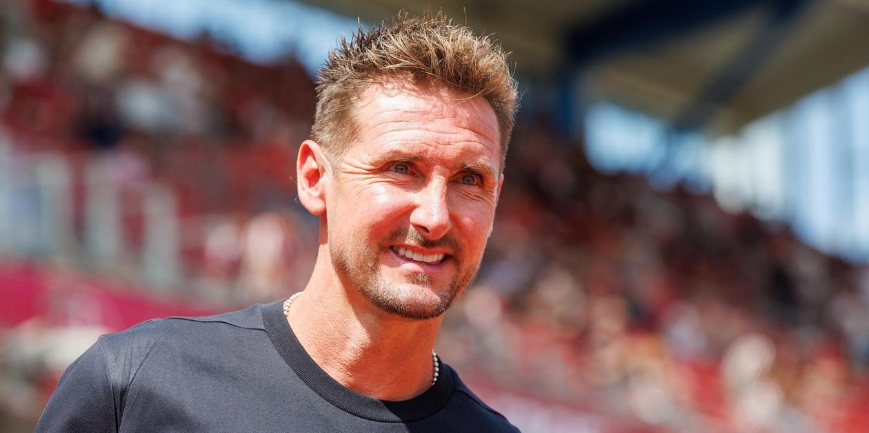 „Sehr eingespielt, sehr harmonisch“: Klose verteilt nach überzeugendem Heimerfolg reihenweise Lob