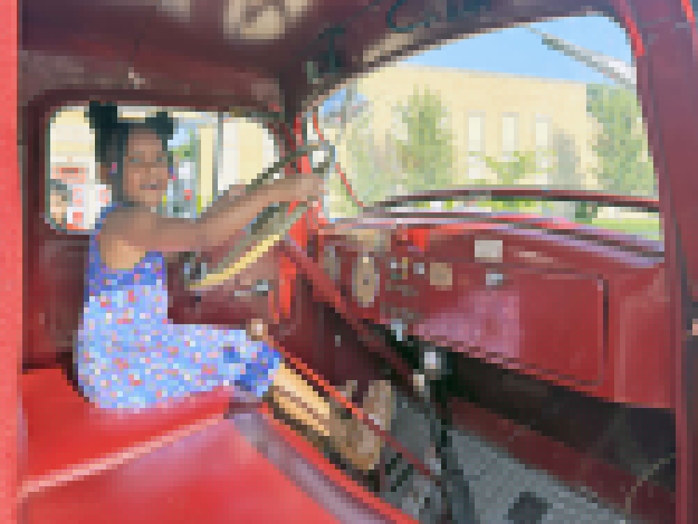 Families explore public safety at Flossmoor’s National Night Out