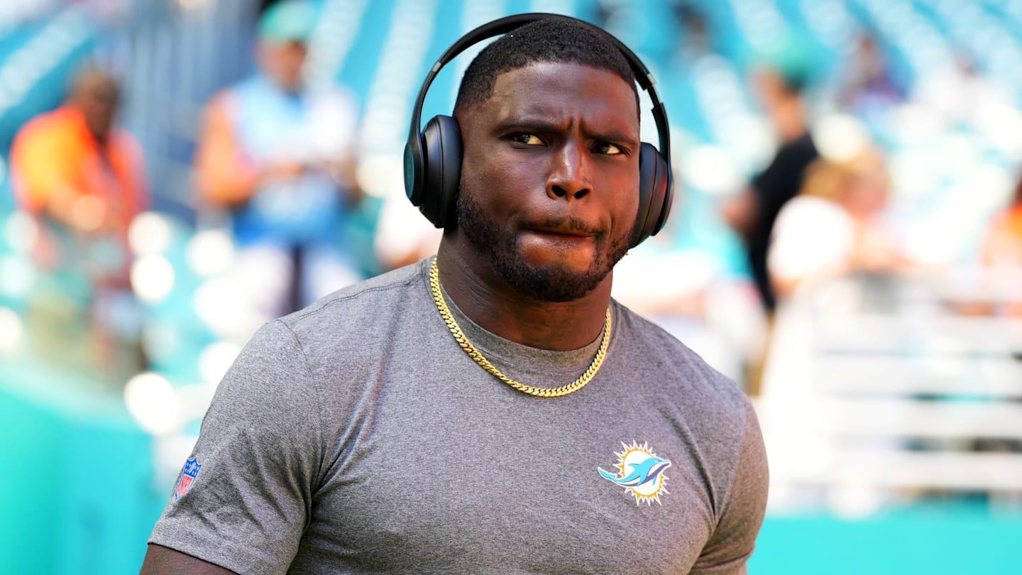 Tyreek Hill's agent just quietly opened the exit door after brutal injury