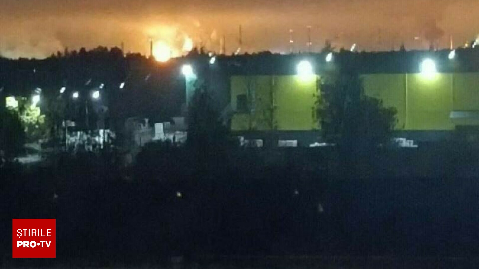 Ucrainenii au atacat cu succes una dintre cele mai mari rafinării de petrol din Rusia. Au fost raportate incendii | Video