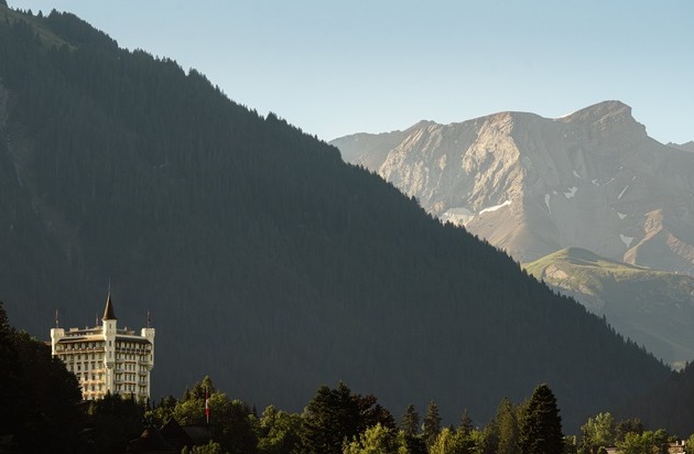 Gstaad Palace holt erneut Platz 1 im BILANZ Hotelranking