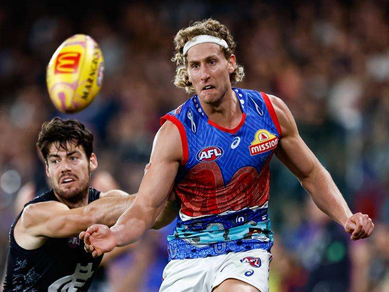 Bulldogs spearhead out of crunch Freo clash