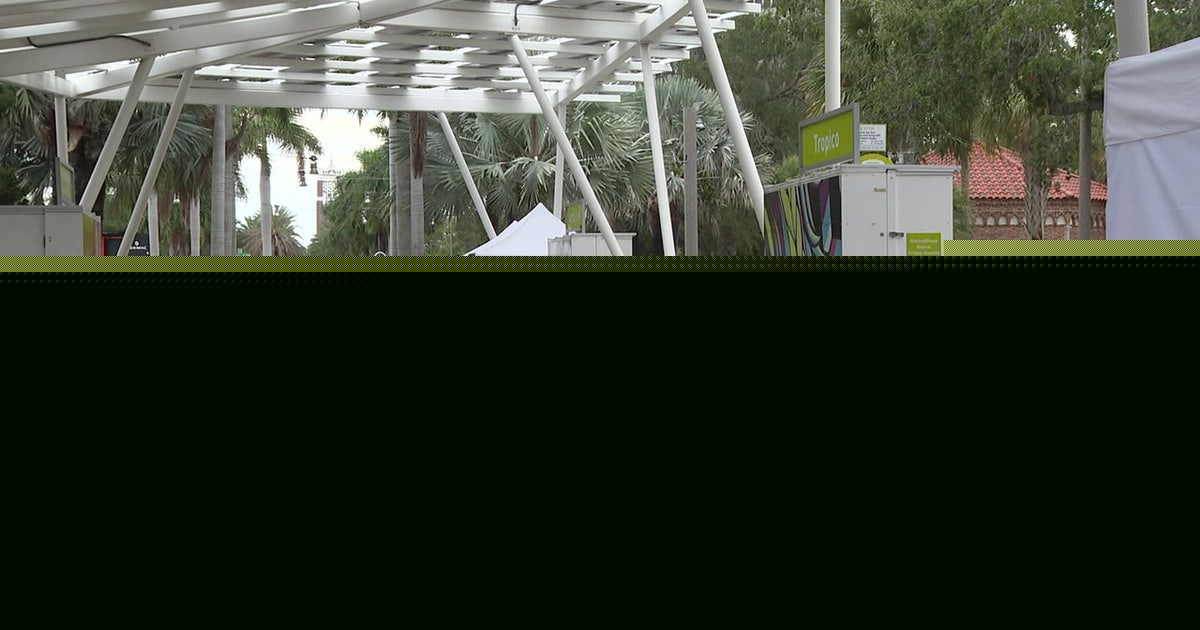 St. Pete leaders consider replacing Pier Marketplace tents with kiosks