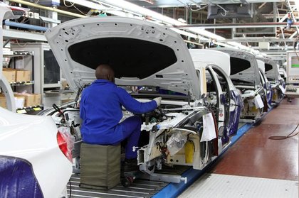 UK Vehicle Production Falls Sharply in 2025 Amid Cyberattack, Tariffs, and Industry Restructuring
