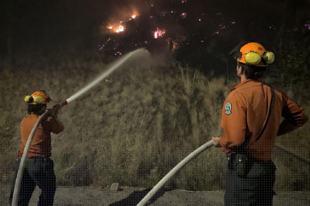 Challenging overnight fire behaviour expected on Bald Range blaze in Summerland