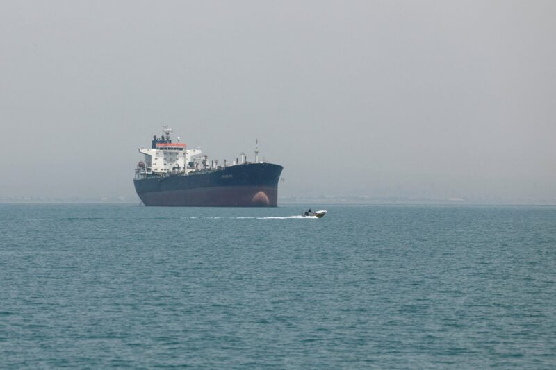 Four Crew Killed in Red Sea Attack While Missile Strike Reported in Gulf