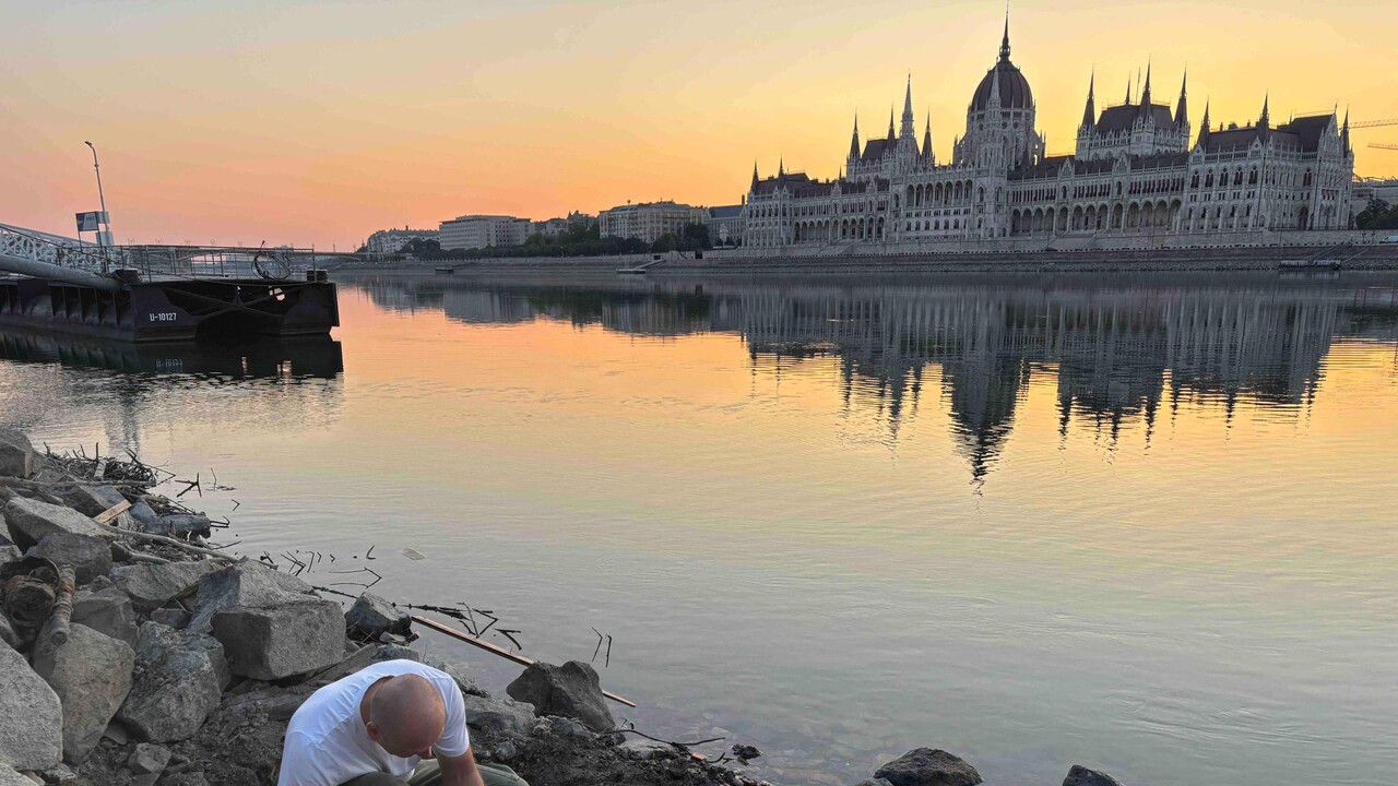 Dal Danubio in secca riemergono le navi della flotta di Hitler