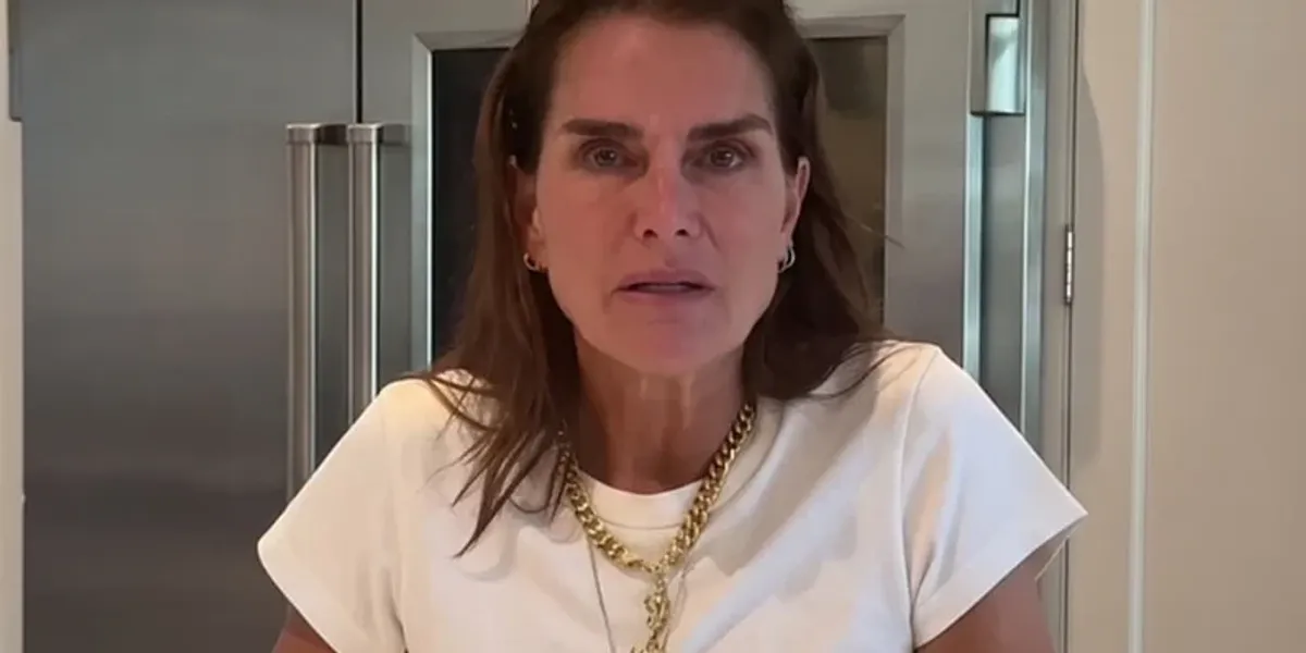 Brooke Shields bëhet virale pasi iu përgjigj "fyerjeve" të së bijës: Është shenjë pjekurie