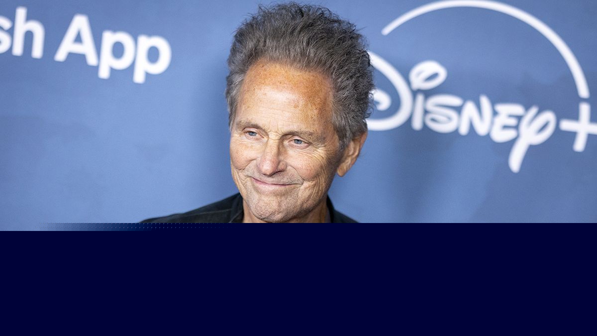 “Next year should be a pretty interesting year, because I think quite a few things will reveal themselves”: Lindsey Buckingham teases some possible Fleetwood Mac activity in 2027
