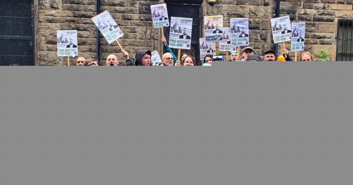 Protest held outside Commonwealth Games event amid outrage over pool closure