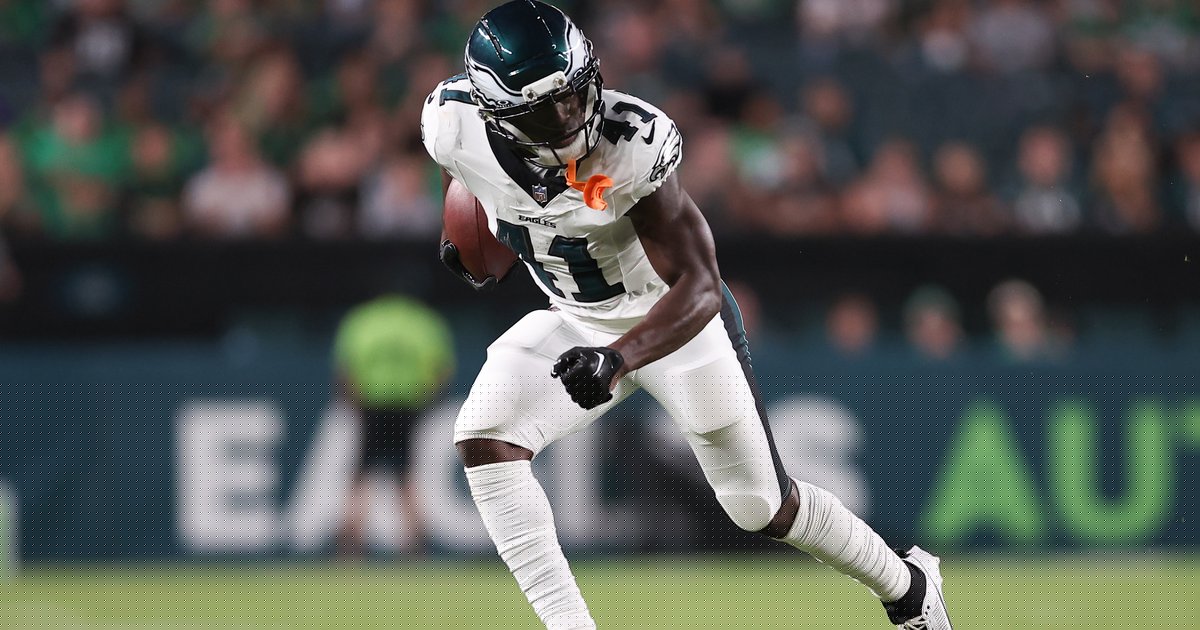 Darius Cooper is flipping the Eagles' WR depth chart on its head