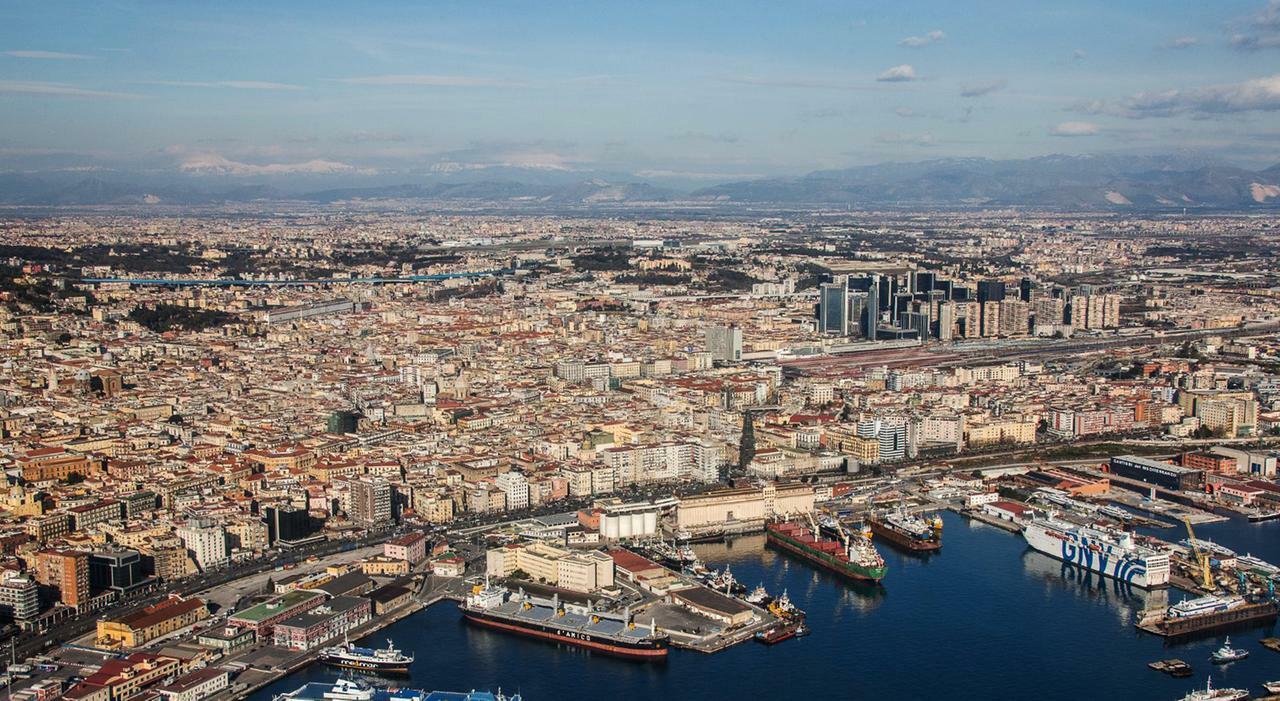 Crescita, il motore Napoli fa correre il Mezzogiorno: &laquo;Non &egrave; soltanto turismo&raquo;